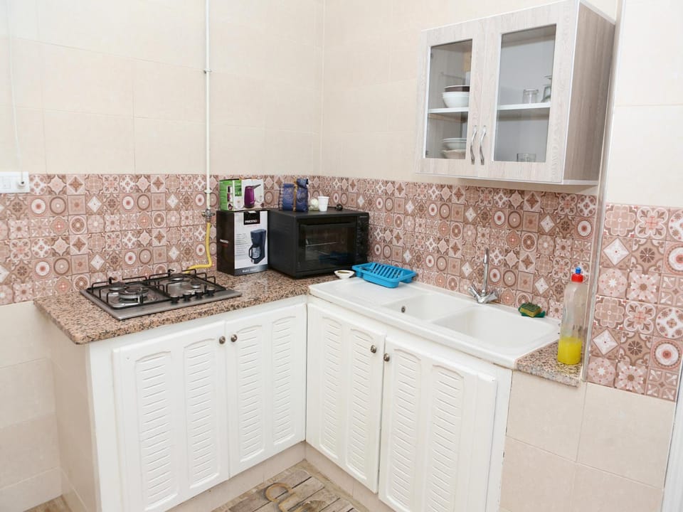 Kitchen or kitchenette, kitchen, kitchen