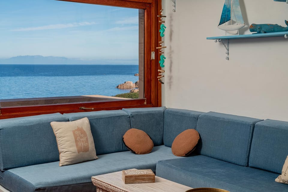 Living room, Sea view