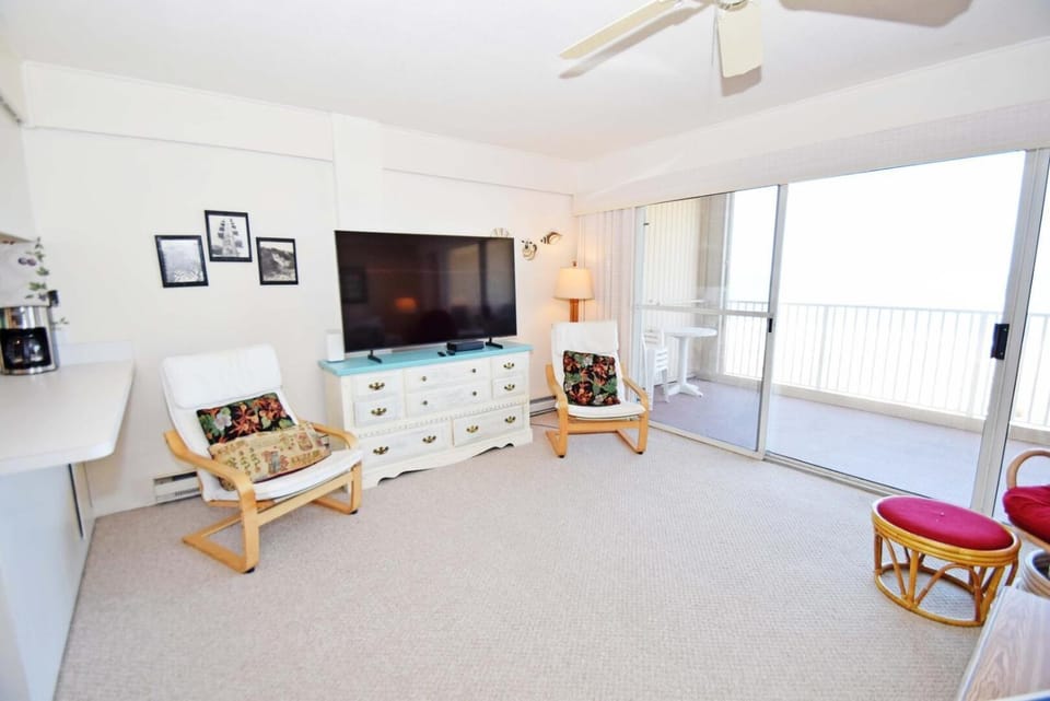 Beachmark 4K Apartment in Ocean City