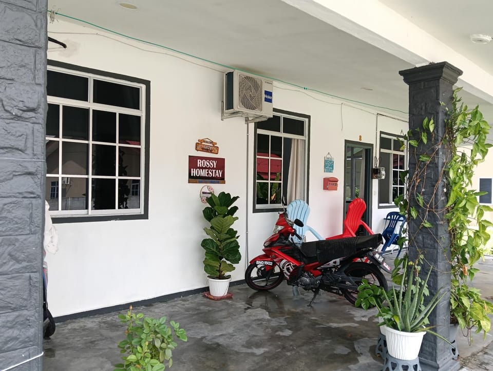 Rossy Homestay House in Kedah