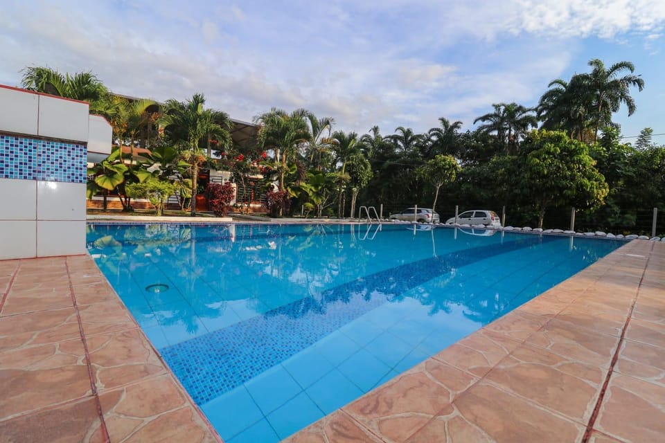 Swimming pool, Swimming pool
