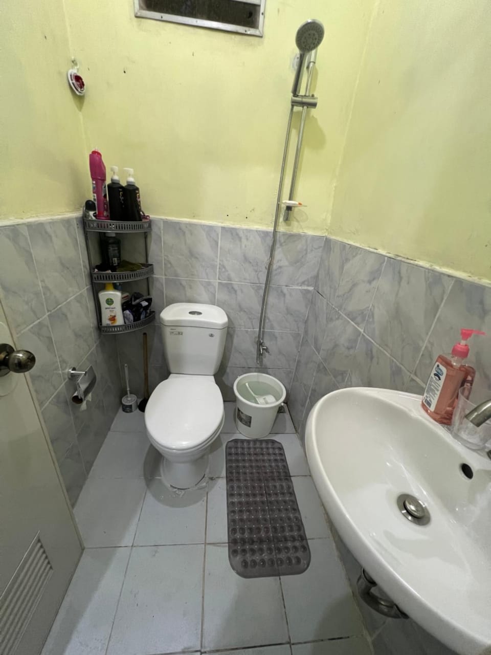 DANCEL’s Family Staycation Apartment in Quezon City