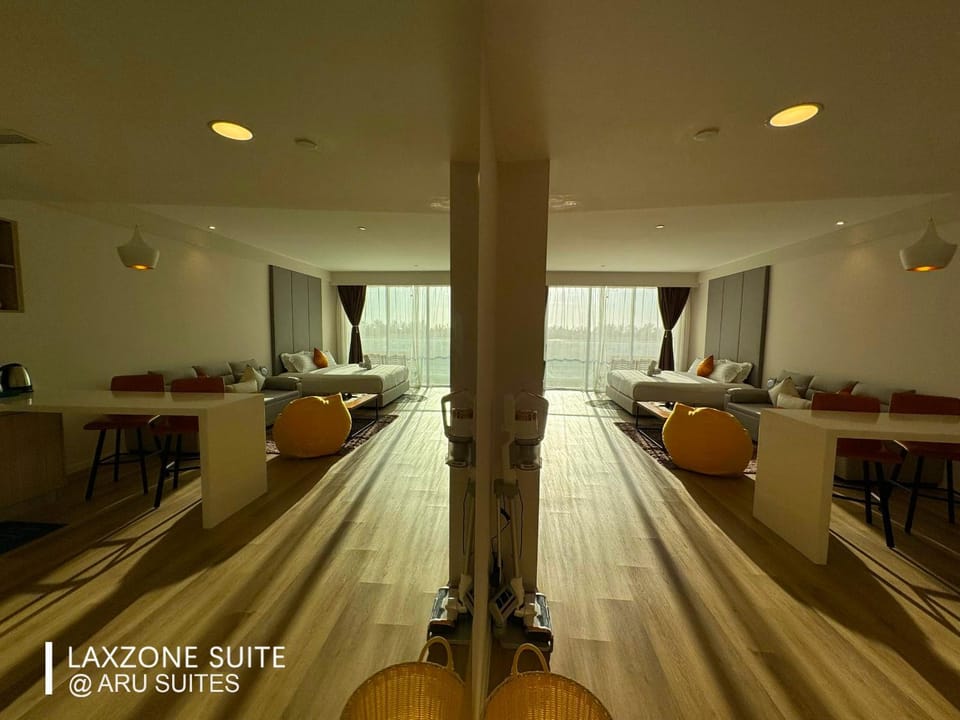 Living room, Bedroom