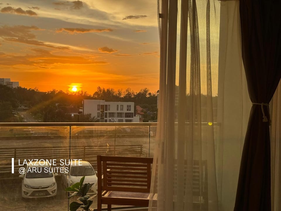 View (from property/room), Balcony/Terrace, Balcony/Terrace, Garden view, Sunset
