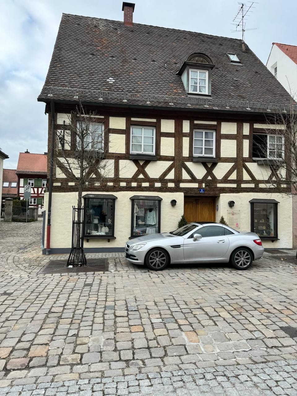 Rustikale Maisonettewohnung in Wendelstein - Messenähe - Nürnberg Apartment in Nuremberg