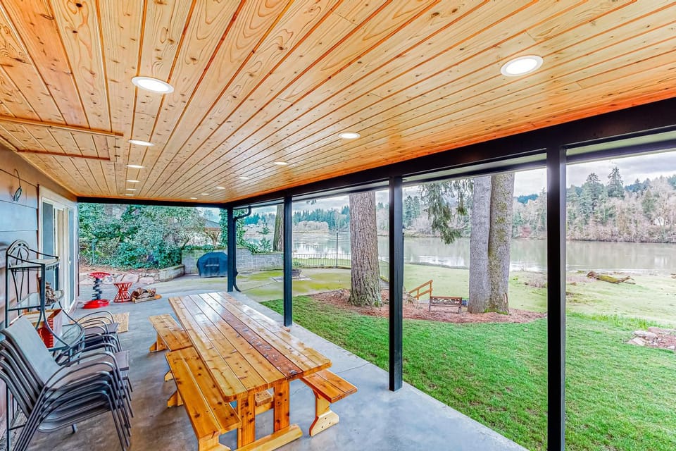 Riverside at the Riverhouse House in Lake Oswego