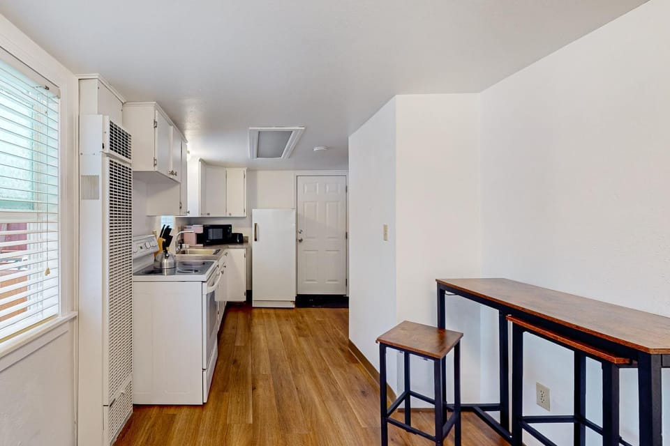 Near Golf and Parks! Couples Haven in Klamath Falls House in Klamath Falls