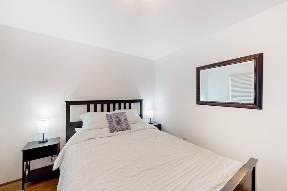 Near Golf and Parks! Couples Haven in Klamath Falls House in Klamath Falls