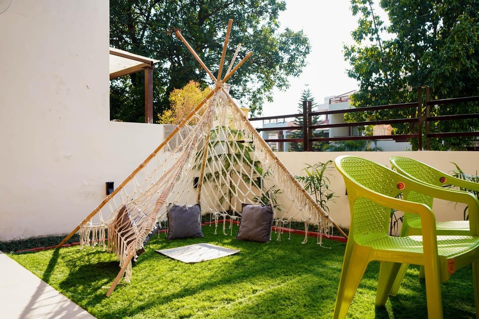 Patio, Spring, Garden, Seating area, Garden view, Garden view