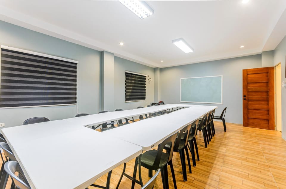 Meeting/conference room