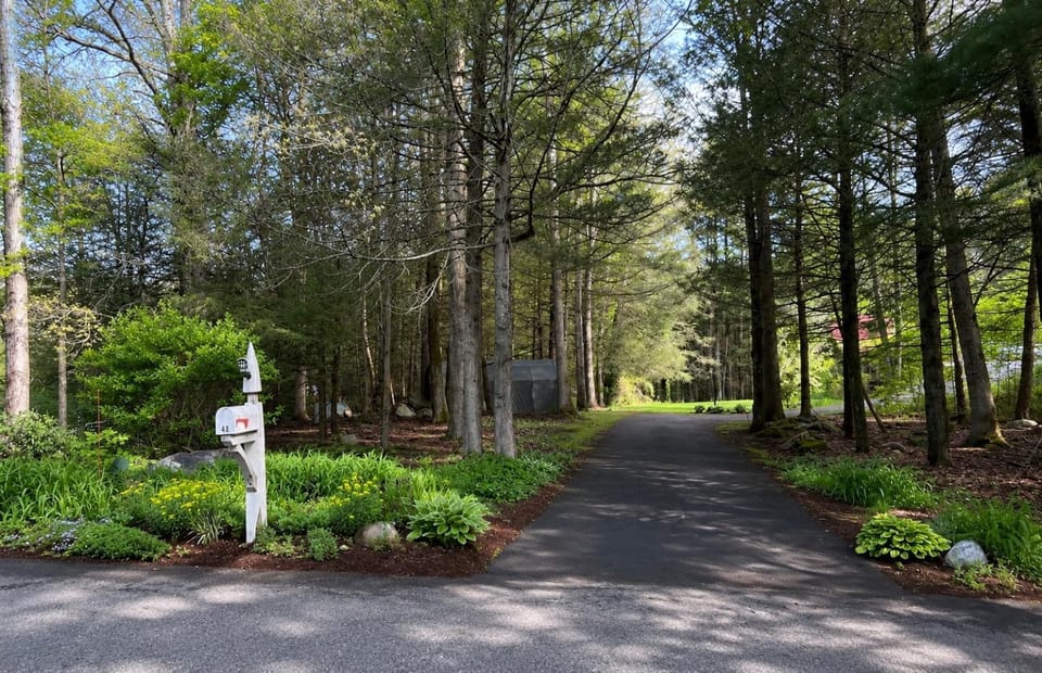 SunnyPeace Modern Home Stay Bed and Breakfast in Litchfield County