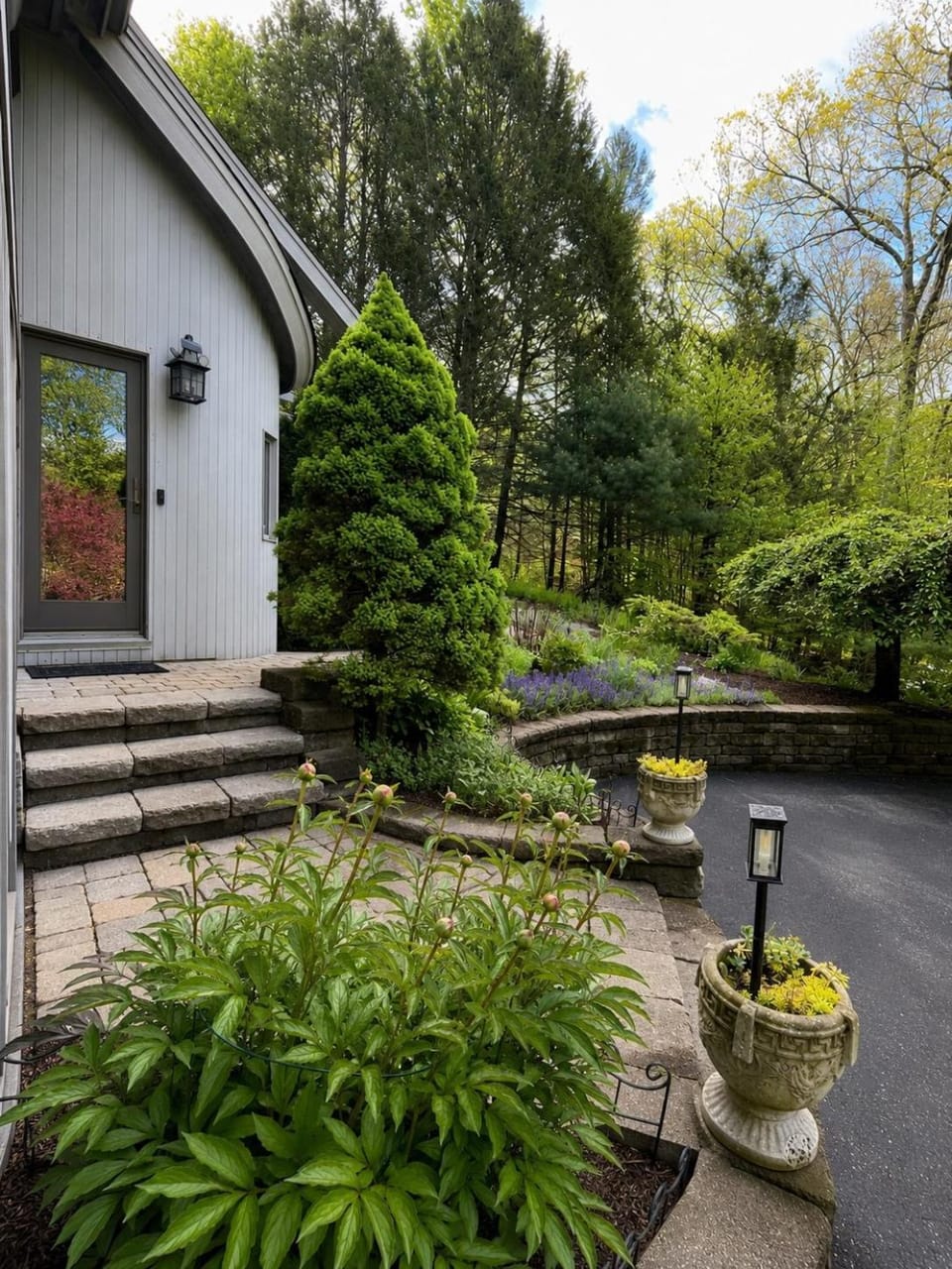 SunnyPeace Modern Home Stay Bed and Breakfast in Litchfield County