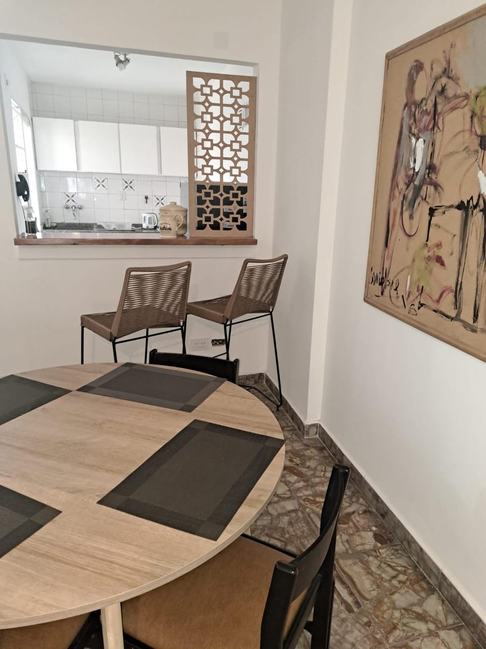 Lounge or bar, Seating area, Dining area