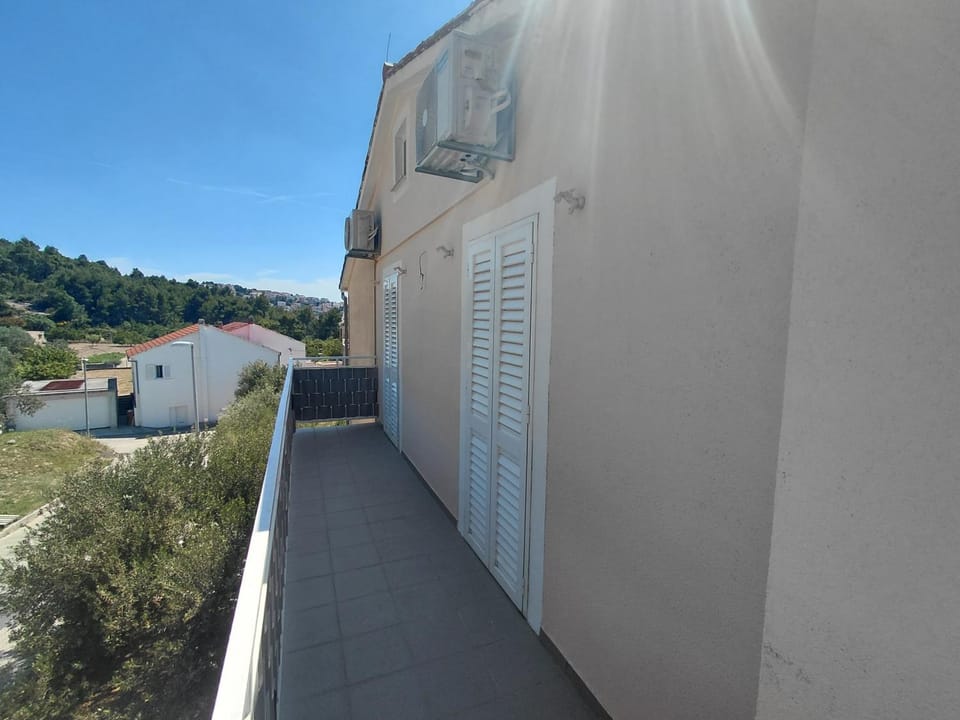 luxury apartment on top floor Apartment in Podstrana