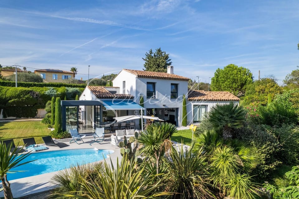 Garden, Garden view, Swimming pool, sunbed