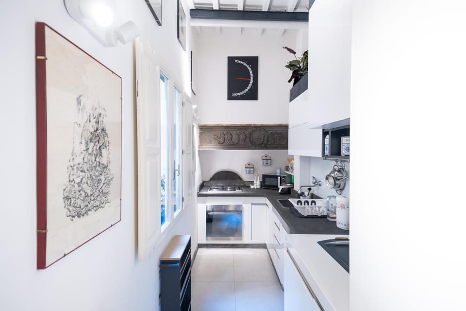 Kitchen or kitchenette, oven, stove