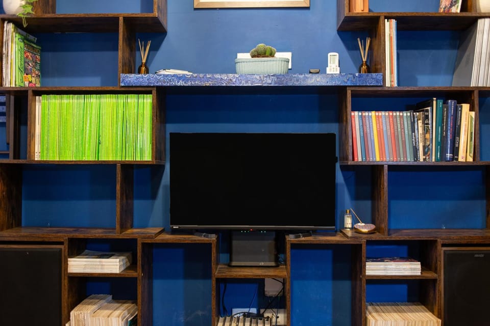 Library, TV and multimedia