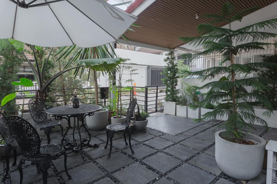 Garden, Seating area, Garden view, Inner courtyard view