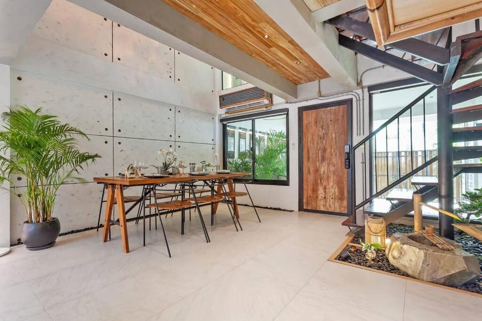 Thai wabi-sabi Loft House in Bangkok