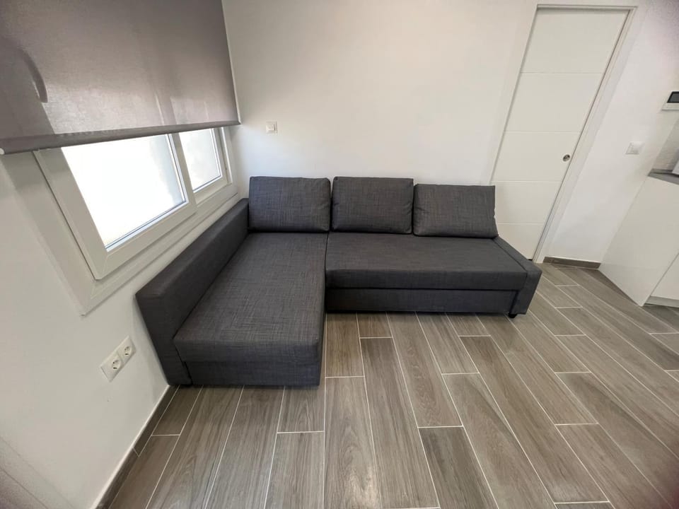 Apartamentos BEACHYDAYS Metropolis C Apartment in Torremolinos