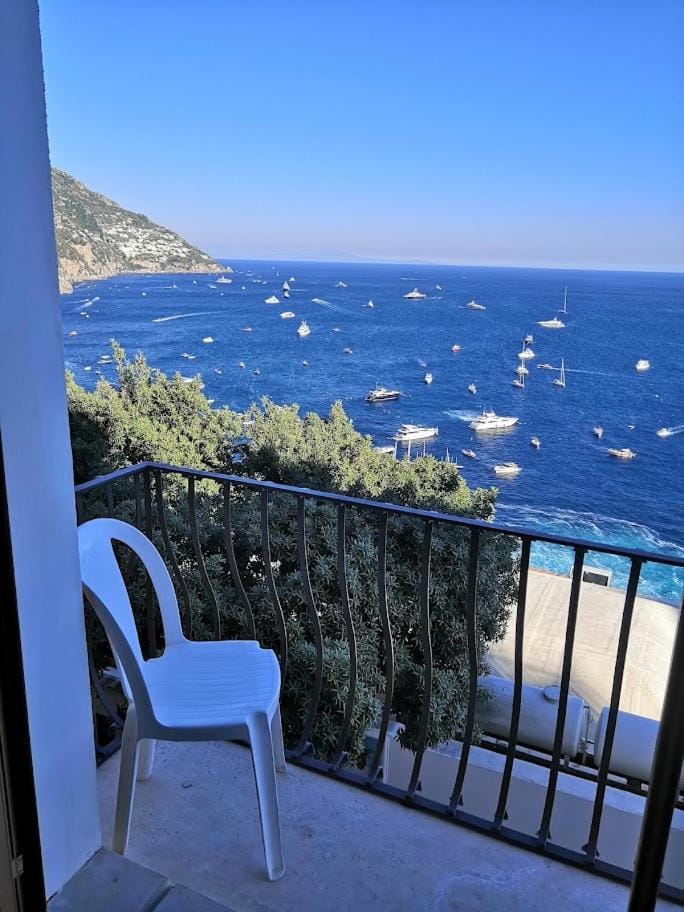 Balcony/Terrace, Mountain view, Sea view