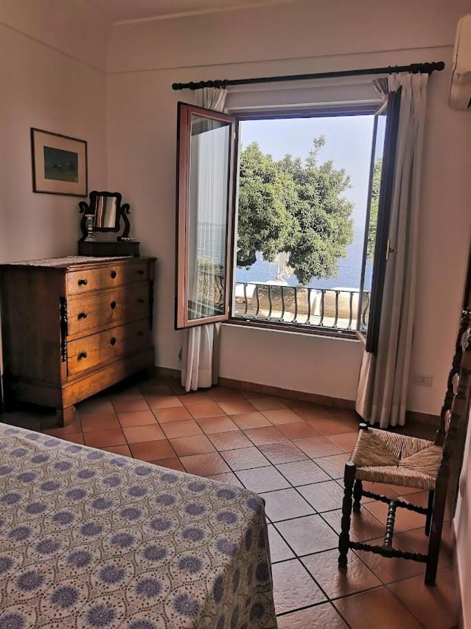 Bed, View (from property/room), Bedroom