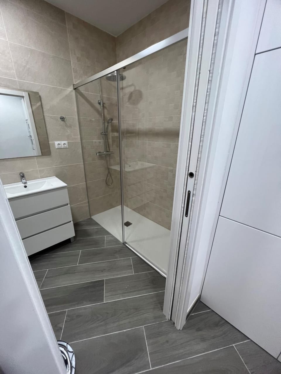 Shower, Bathroom