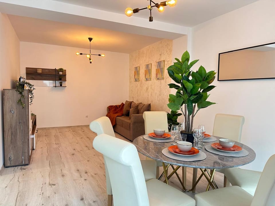 FLH-City Residence Apartments near Mall & Train Station with Parking Apartment in Sibiu