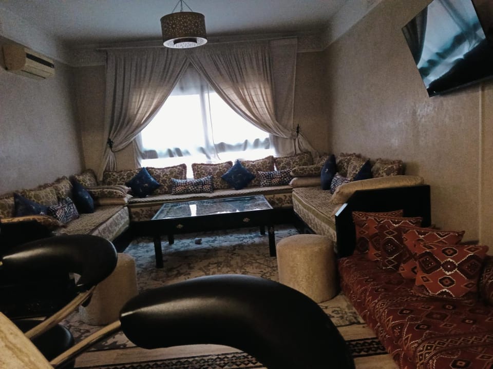 APPARTEMENT DOUILLET AU CENTRE GUELIZ Apartment in Marrakesh