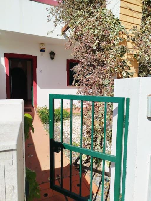 Property building, Facade/entrance, Garden view