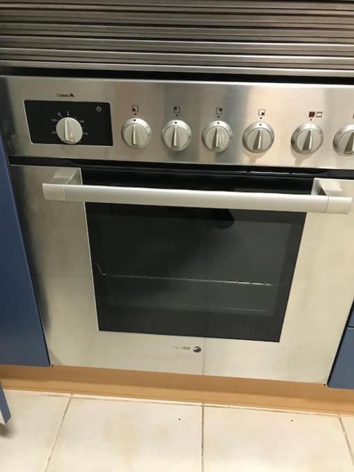 pet friendly, kitchen