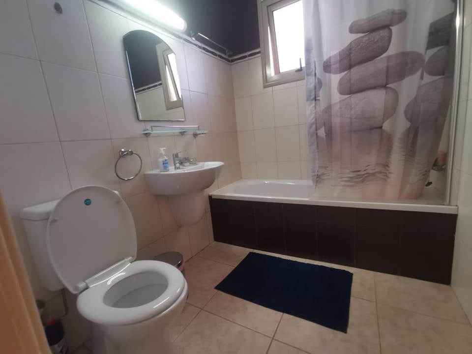 Bathroom, Bath