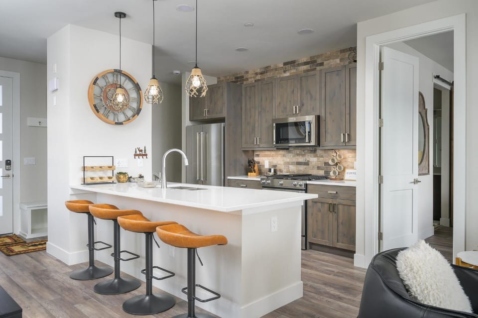 Kitchen or kitchenette