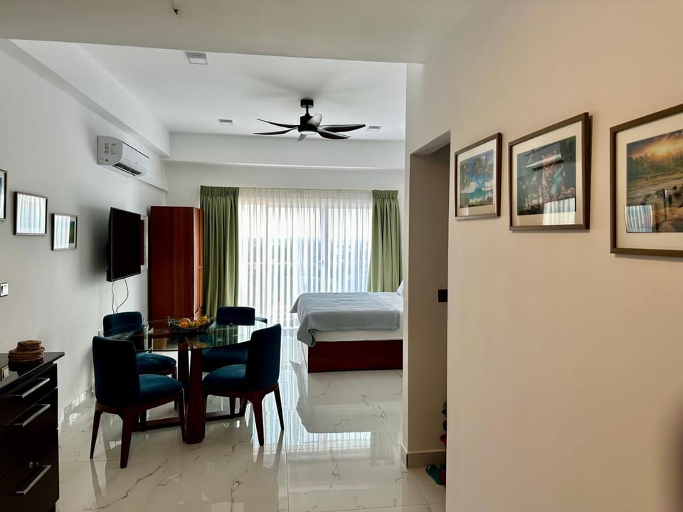 TV and multimedia, Living room, Dining area, Bedroom