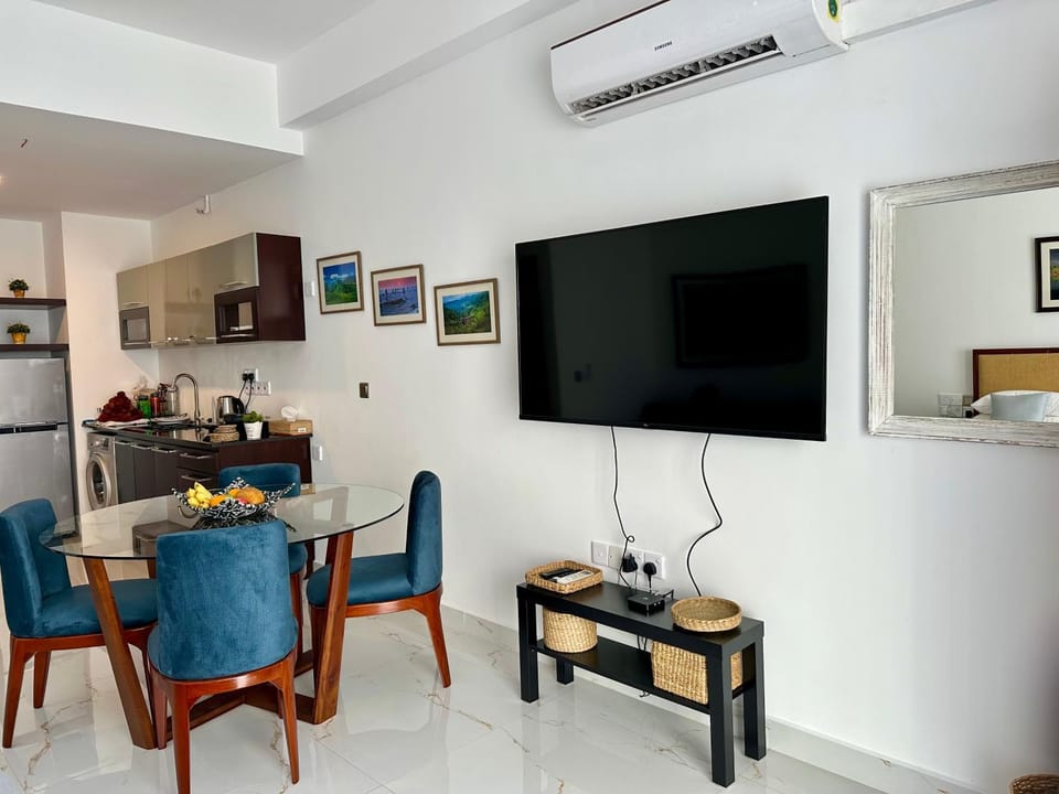 TV and multimedia, Dining area