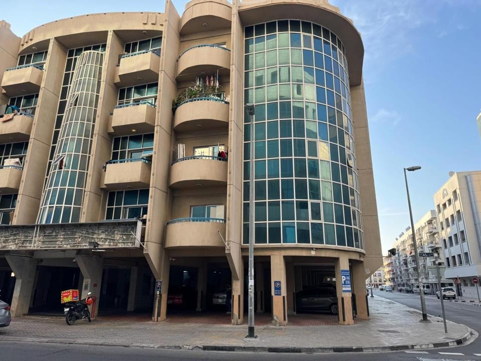 Partition Rooms in Deebaj Hotel Apartment Apartment in Dubai