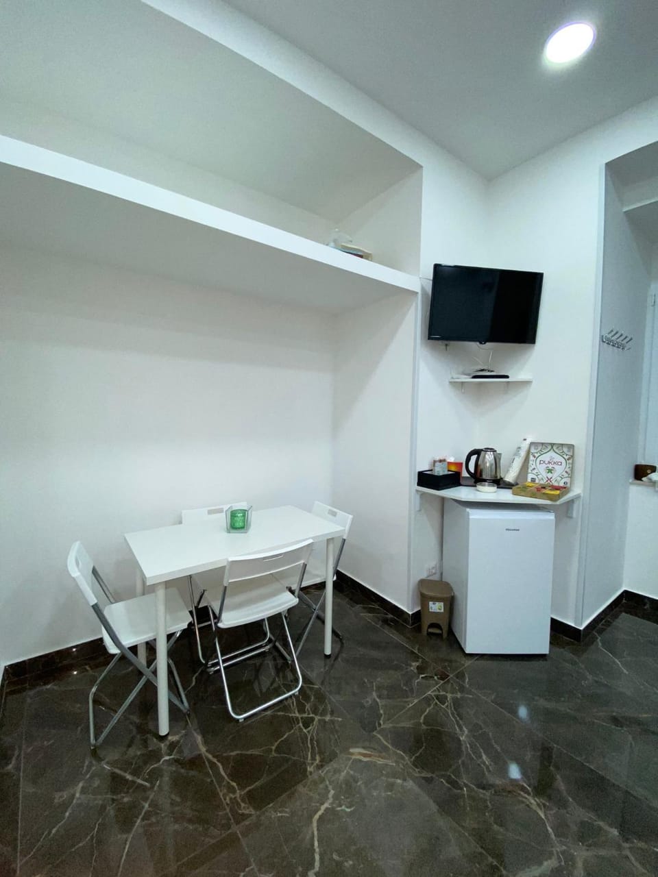 Dining area, hair dresser