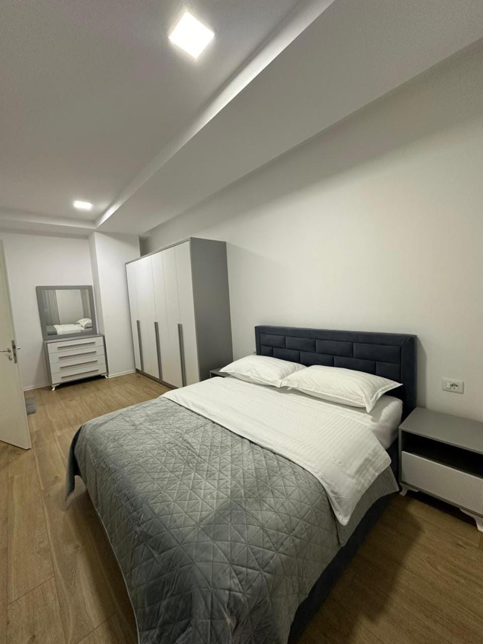 Bedroom, wardrobe