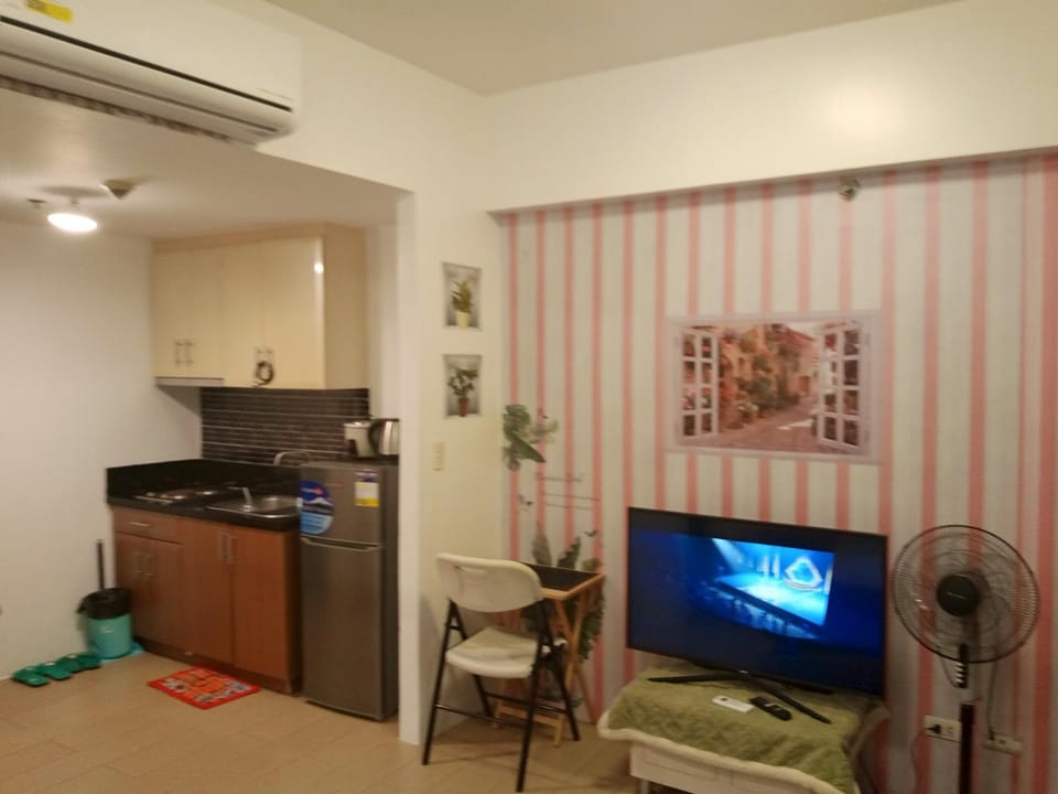 TV and multimedia, Kitchen or kitchenette