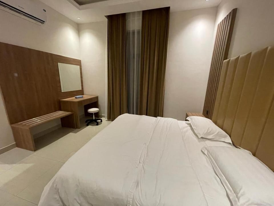 Bed, Photo of the whole room, Bedroom, hair dresser, wardrobe, air conditioner