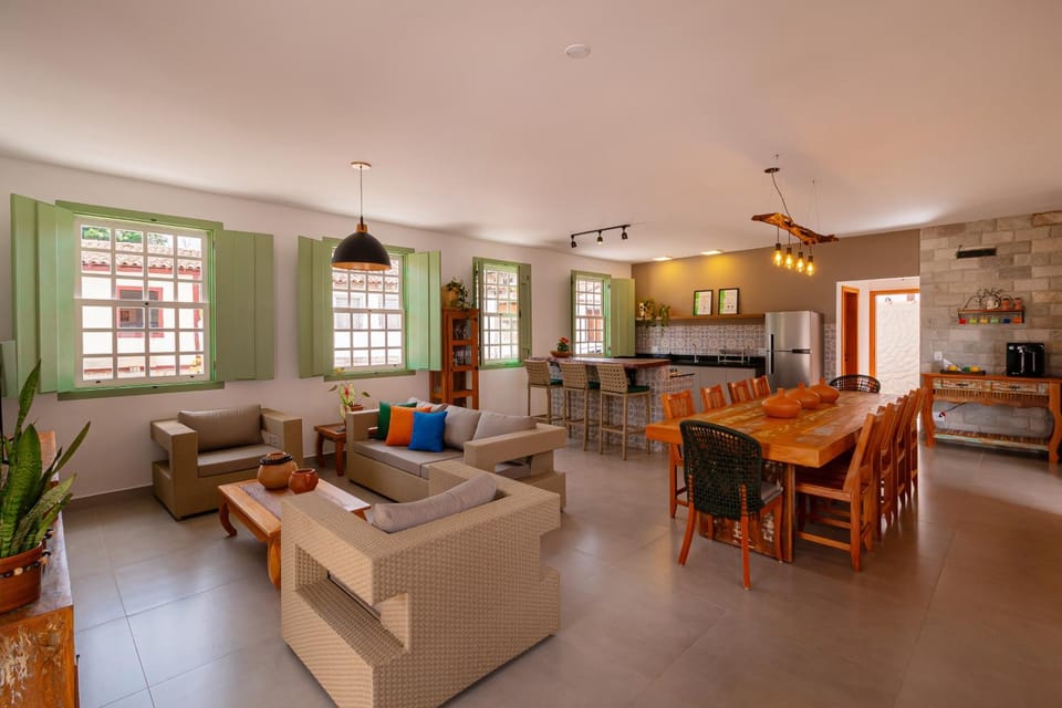 Kitchen or kitchenette, Living room, Dining area