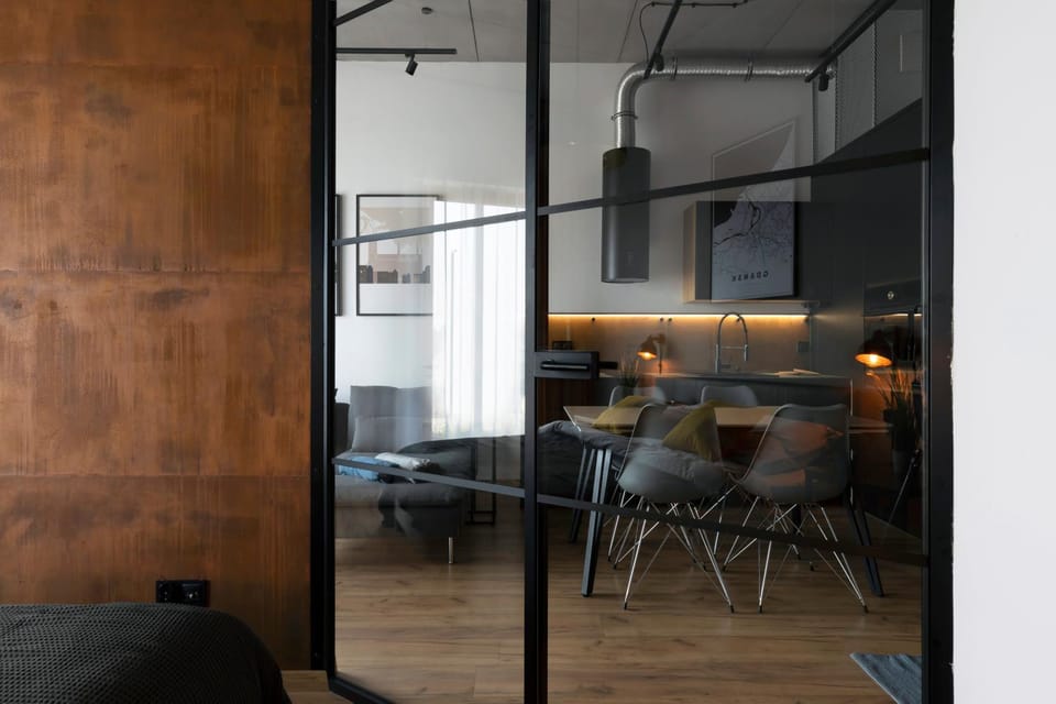 Kitchen or kitchenette, Seating area, Dining area