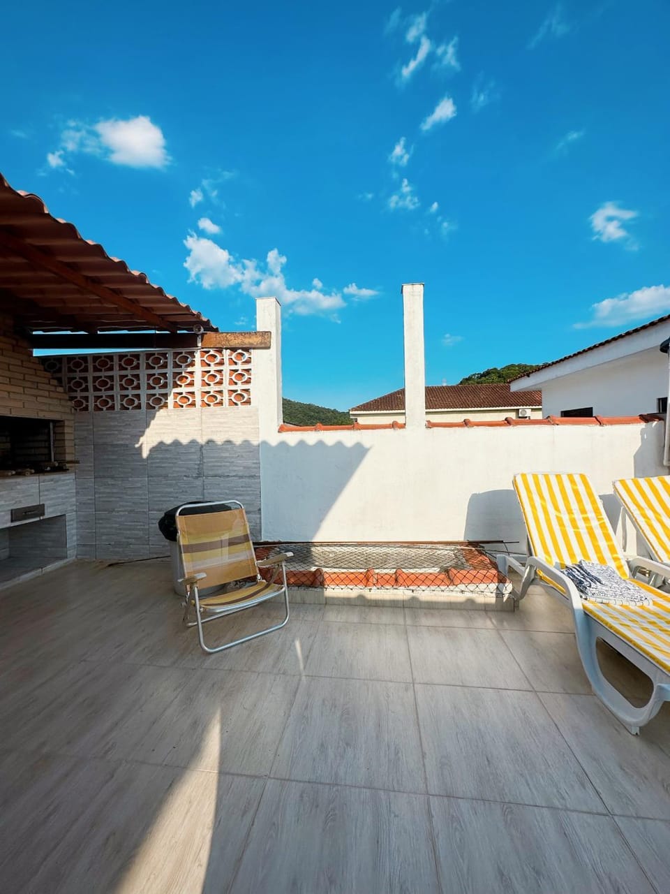 Casa com Churrasqueira próx a Praia das Astúrias House in State of São Paulo