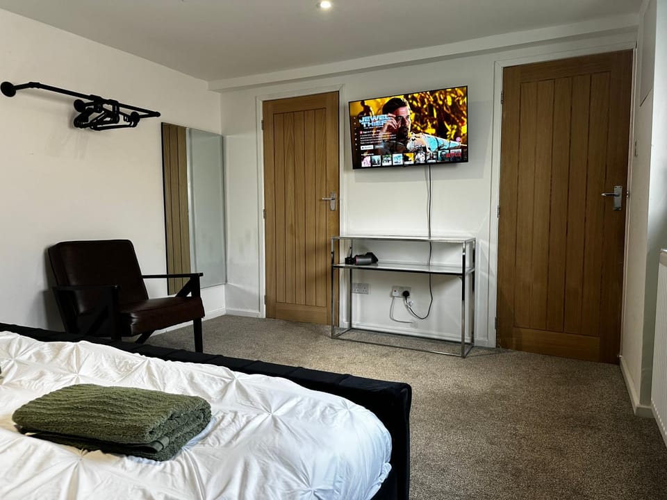 TV and multimedia, Bedroom