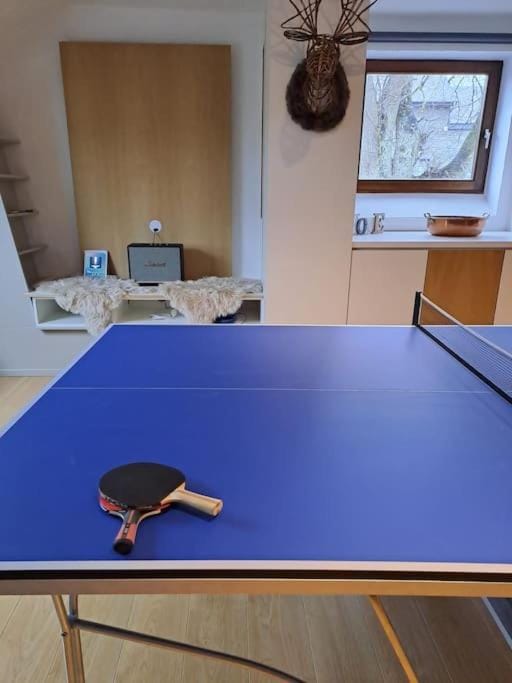 Table tennis