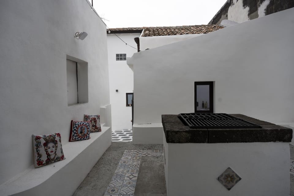 Patio, Balcony/Terrace
