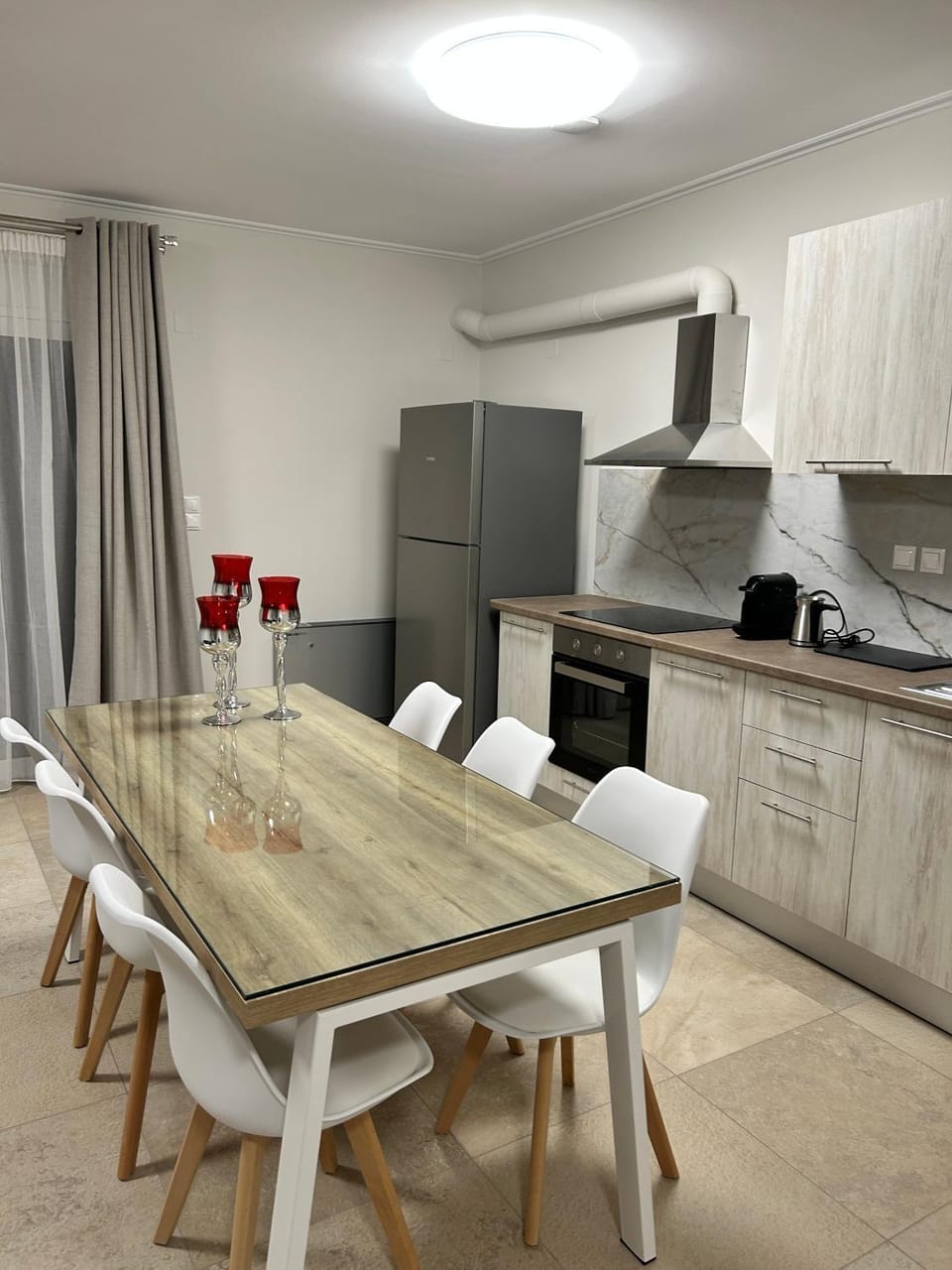 Kitchen or kitchenette, Dining area, pet friendly, stove