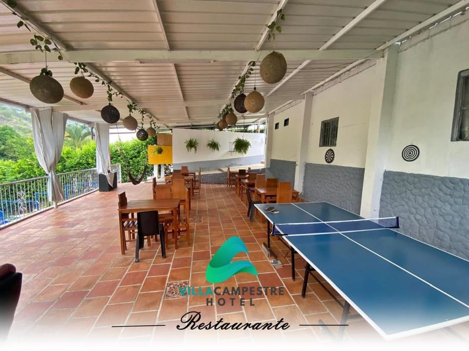 Patio, Restaurant/places to eat, Day, Table tennis, Banquet/Function facilities