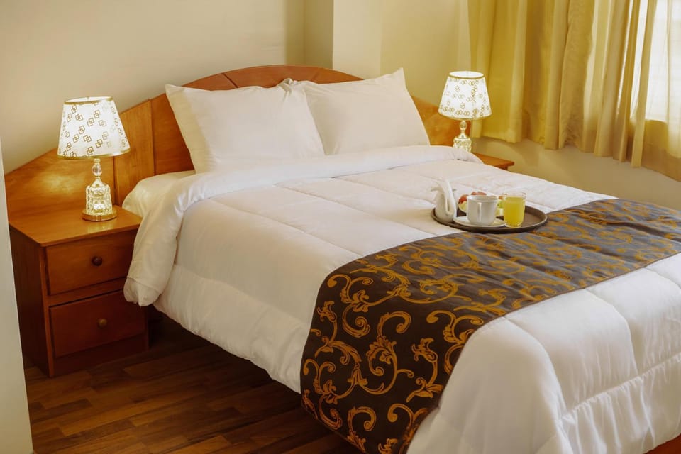 Bed, Photo of the whole room, towels