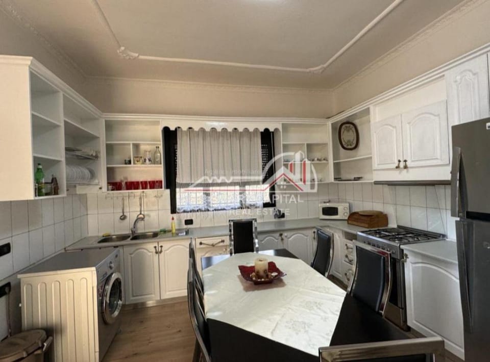 Kitchen or kitchenette, pet friendly